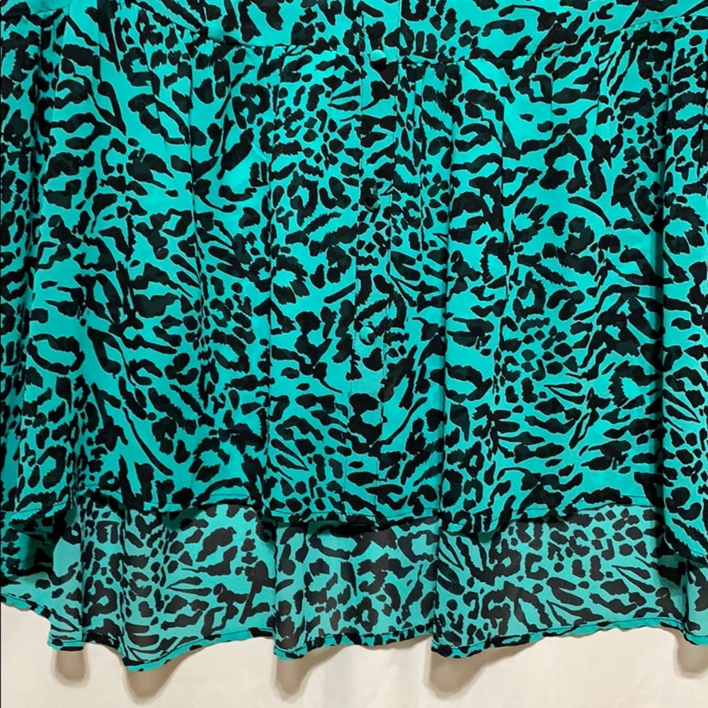 Torrid Sz 0 Turquoise and Black Animal Print Tank - Picture 5 of 8